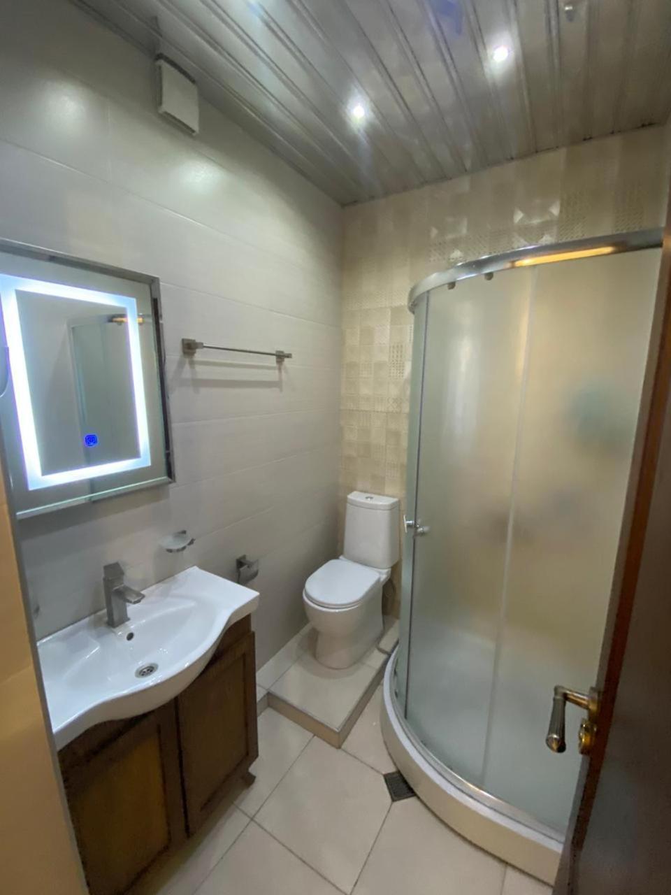 K17 Mini Hotel Тбілісі Екстер'єр фото