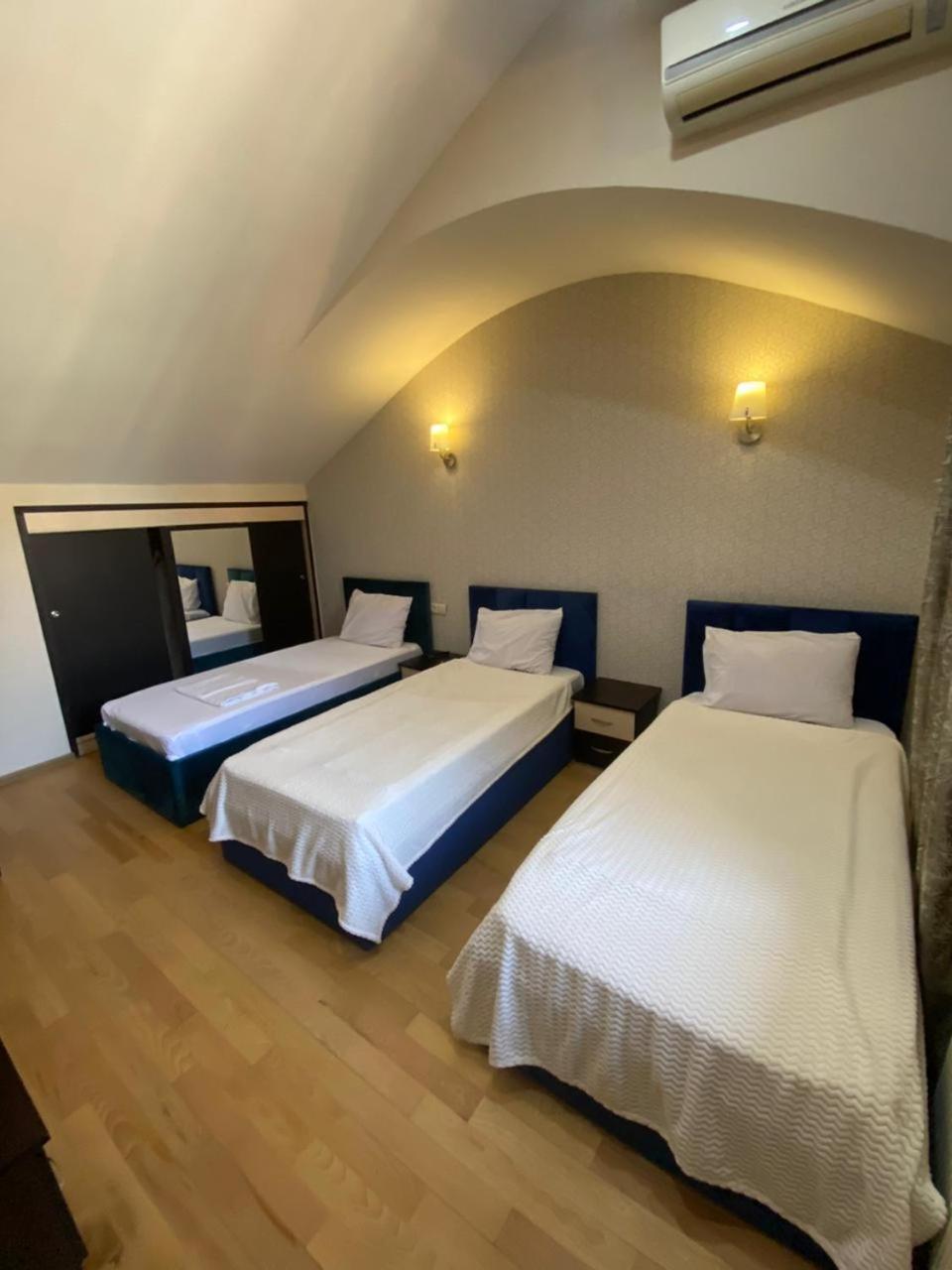 K17 Mini Hotel Тбілісі Екстер'єр фото