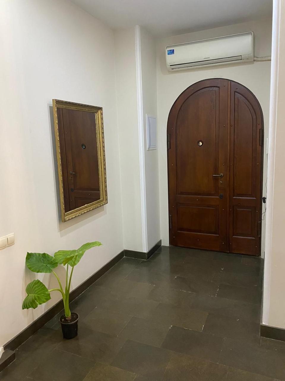 K17 Mini Hotel Тбілісі Екстер'єр фото