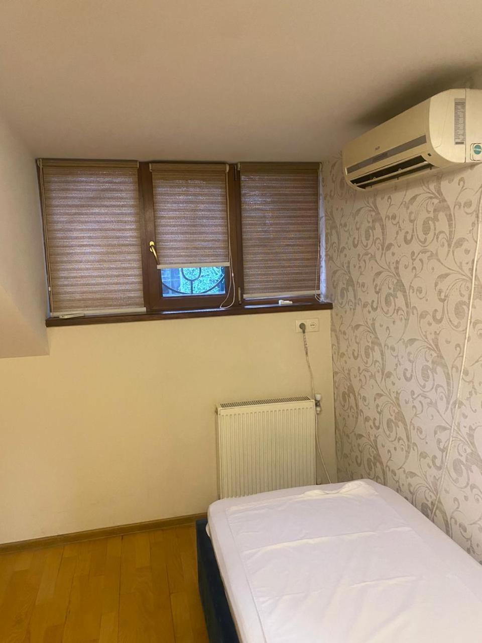K17 Mini Hotel Тбілісі Екстер'єр фото