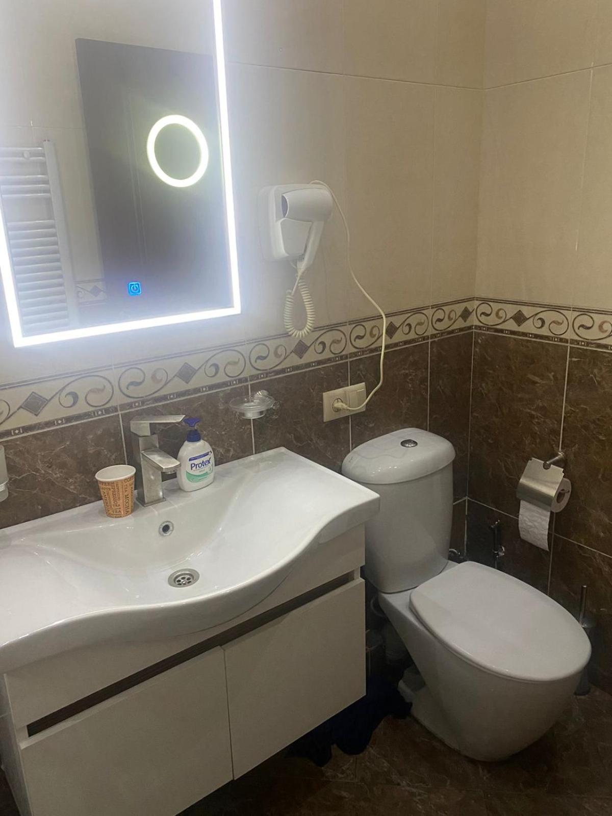 K17 Mini Hotel Тбілісі Екстер'єр фото