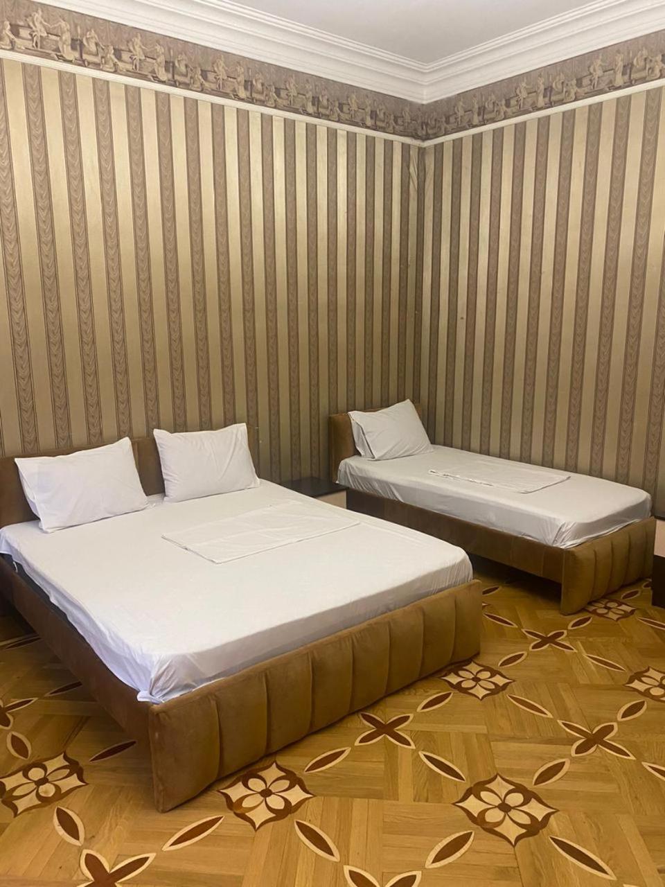 K17 Mini Hotel Тбілісі Екстер'єр фото
