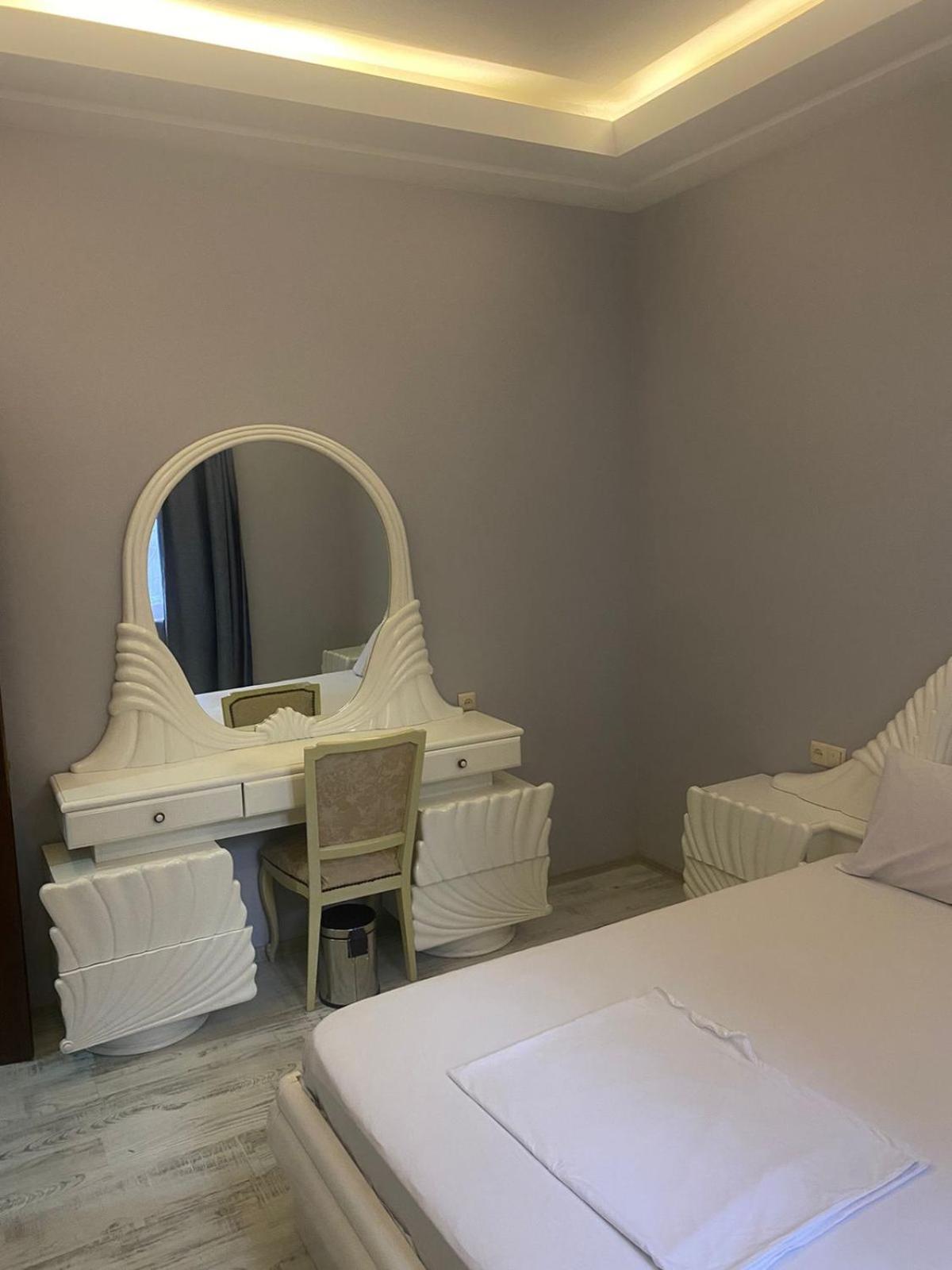 K17 Mini Hotel Тбілісі Екстер'єр фото